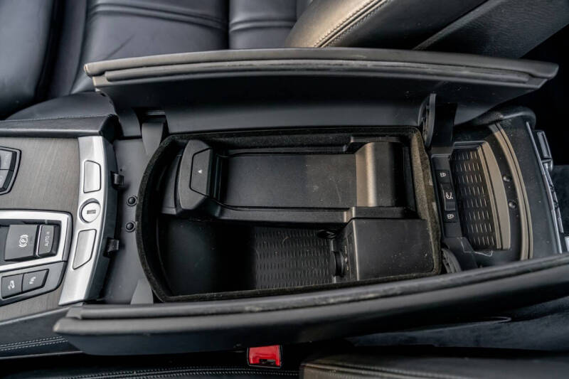 2011 BMW 7 Series 750Li xDrive