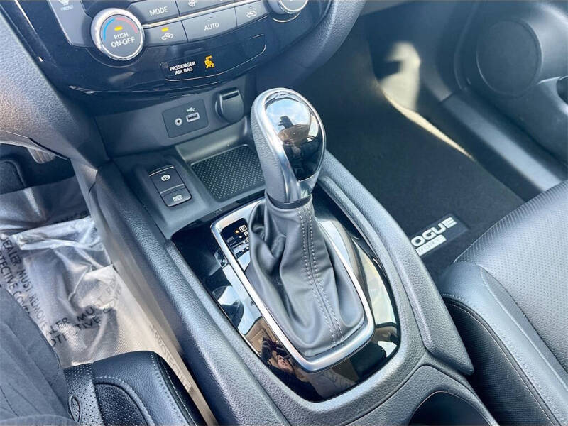 2021 Nissan Rogue Sport SL