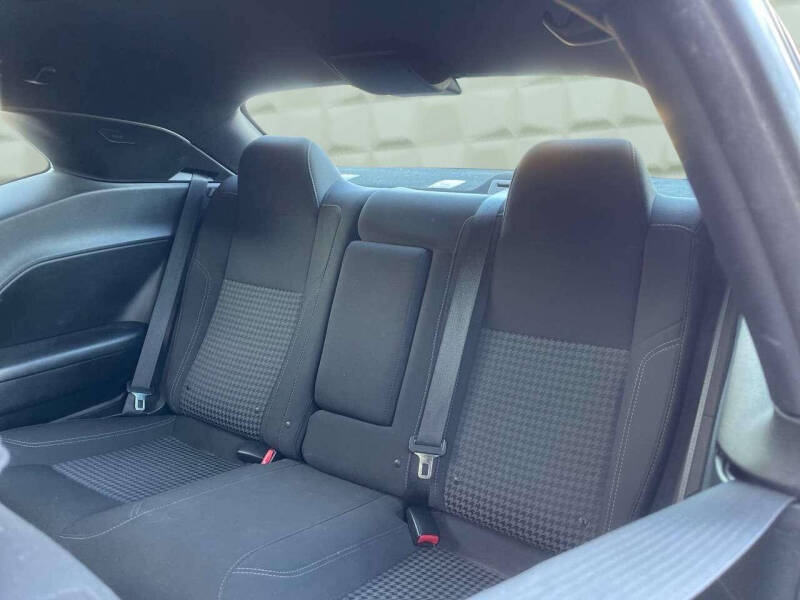 2019 Dodge Challenger SXT