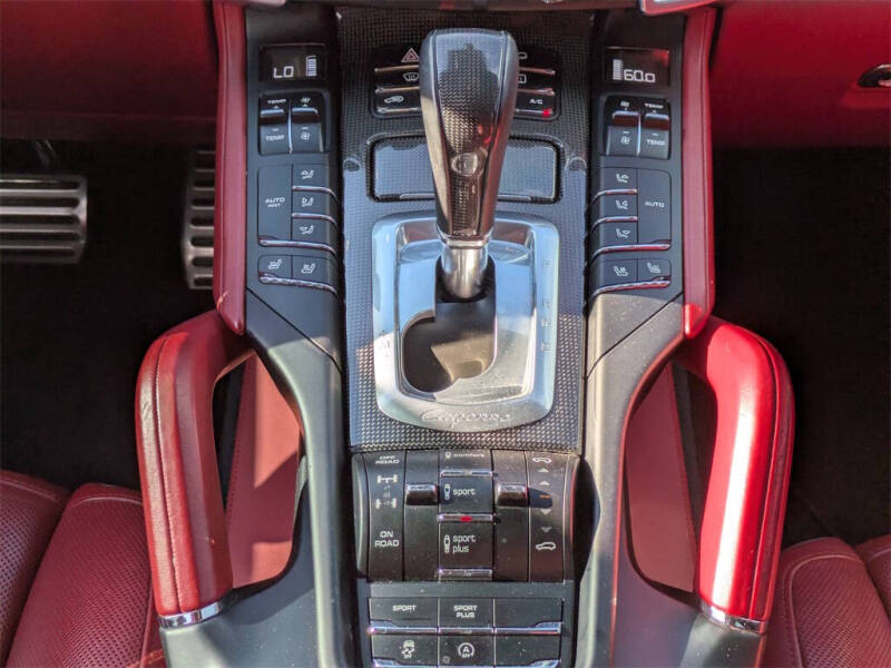 2016 Porsche Cayenne Turbo