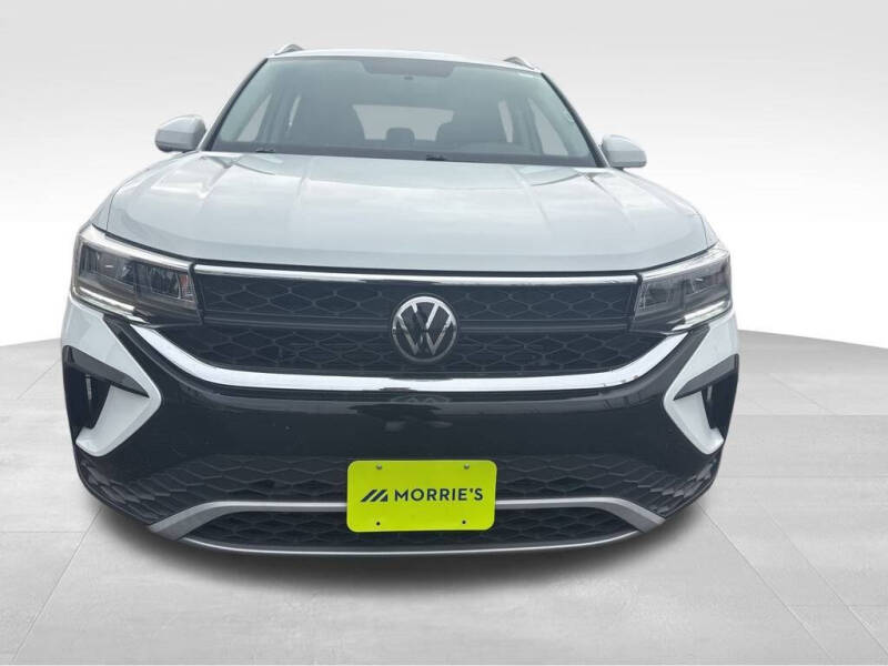 2022 Volkswagen Taos SE 4Motion