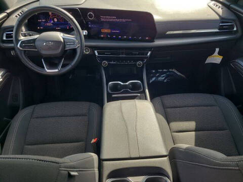 2024 Chevrolet Traverse LS