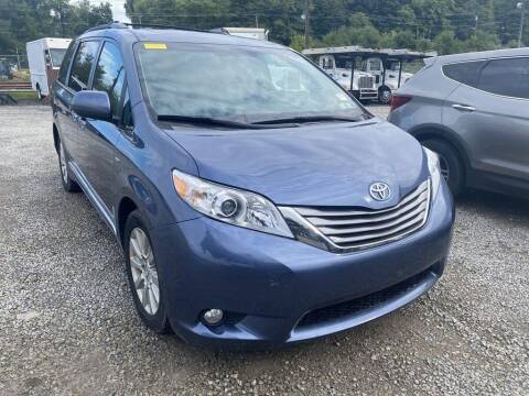 2017 Toyota Sienna for sale at Newcombs North Certified Auto Sales in Metamora MI