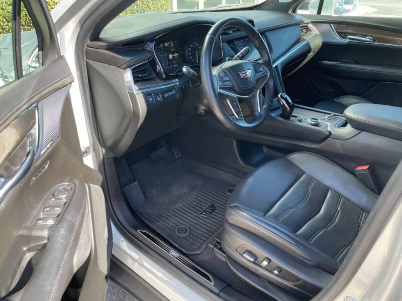 2020 Cadillac XT5 Premium Luxury