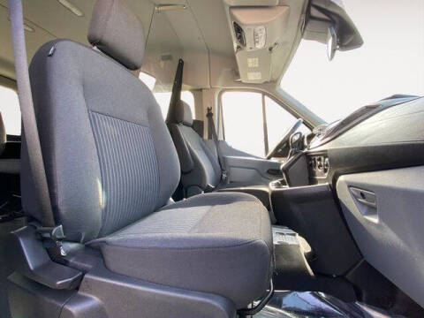 2019 Ford Transit 150 XLT