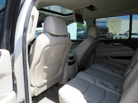 2017 Cadillac Escalade ESV Premium Luxury