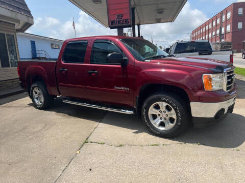 2013 GMC Sierra 1500 for sale at River City Auto Center LLC in Chester IL
