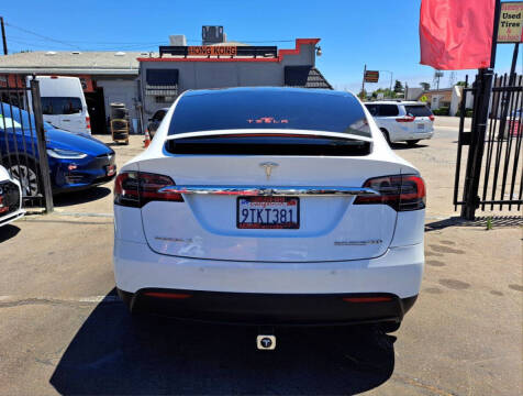 2017 Tesla Model X 75D