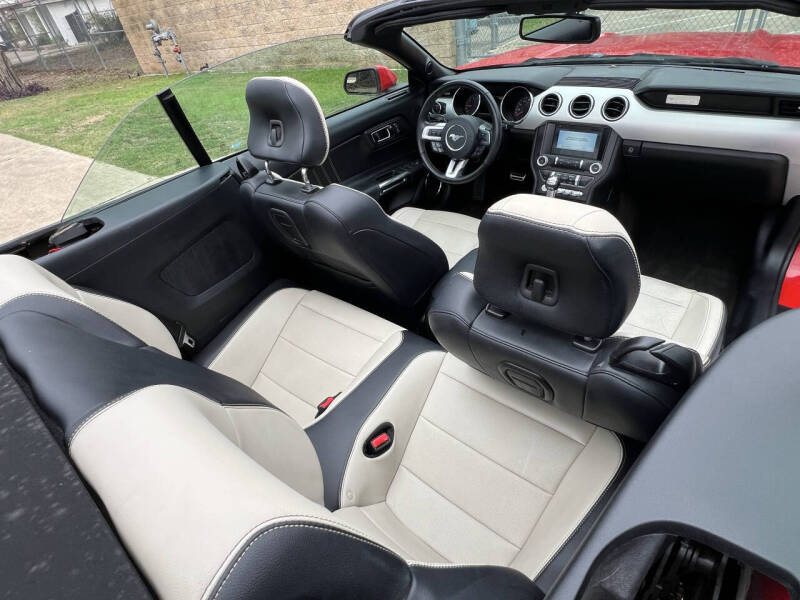 2016 Ford Mustang EcoBoost Premium