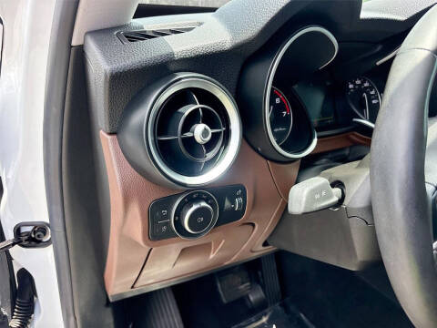 2018 Alfa Romeo Stelvio Ti