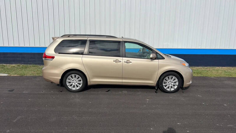 2014 Toyota Sienna Limited 7-Passenger
