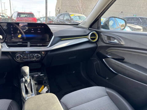 2024 Chevrolet Trax LT