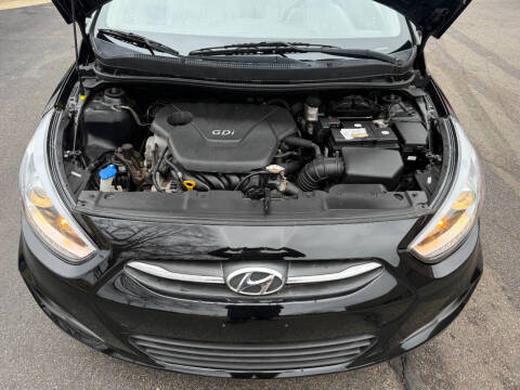2014 Hyundai Accent SE