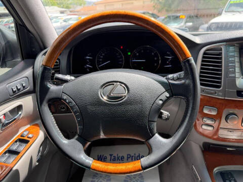 2004 Lexus LX 470