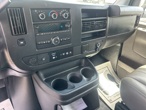 2017 Chevrolet Express 2500