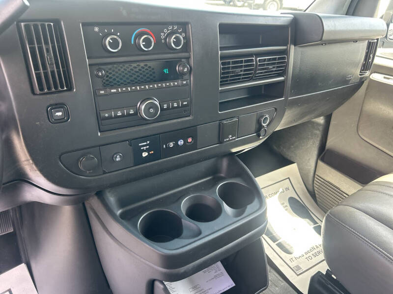 2017 Chevrolet Express 2500