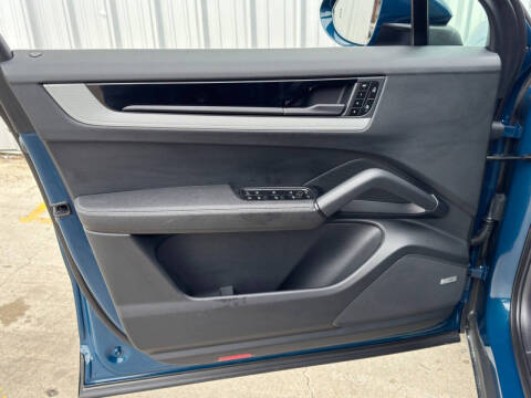 2024 Porsche Cayenne E-Hybrid