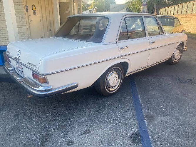 1970 Mercedes-Benz 280-Class
