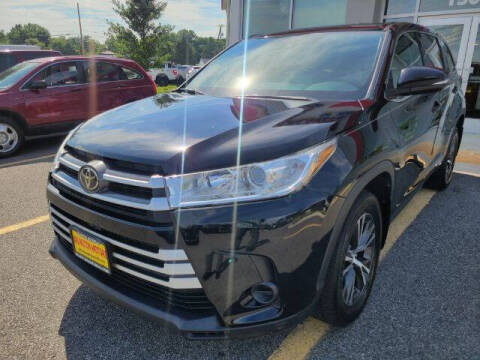 2018 Toyota Highlander for sale at Arlington Motors of Maryland in Suitland MD