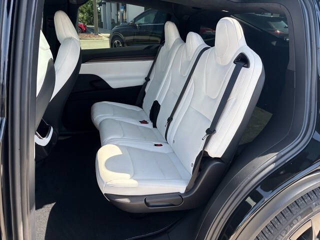 2023 Tesla Model X 21