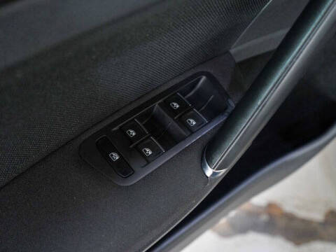 2017 Volkswagen Golf GTI S