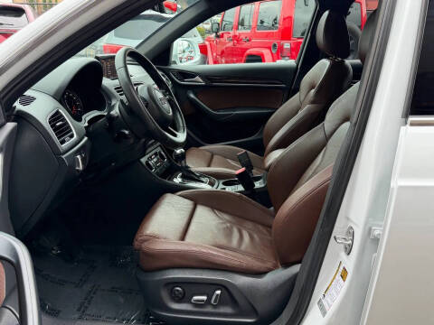 2016 Audi Q3 2.0T quattro Premium Plus