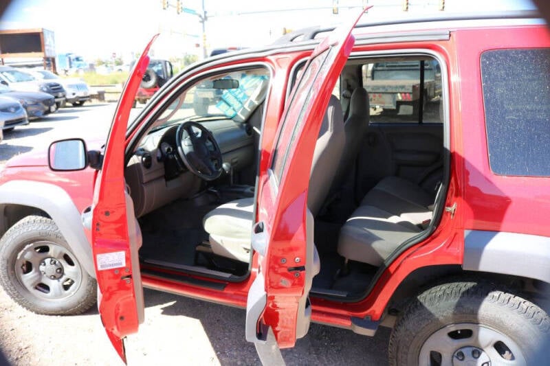 2003 Jeep Liberty null photo 9