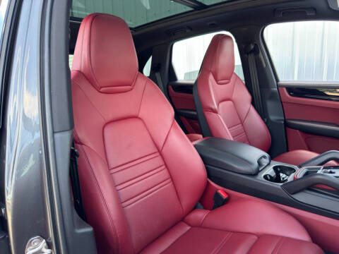 2023 Porsche Cayenne