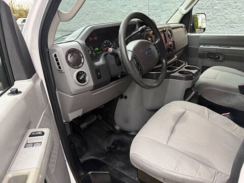 2013 Ford E-Series E-250