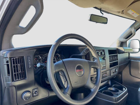 2022 GMC Savana 2500