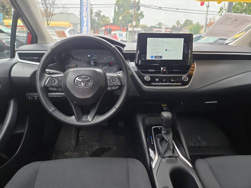 2024 Toyota Corolla LE