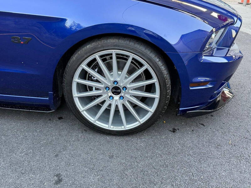 2014 Ford Mustang V6