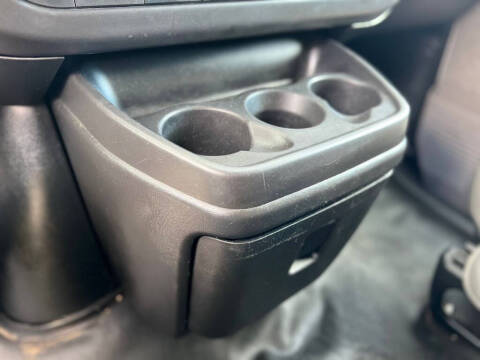 2017 GMC Savana 2500