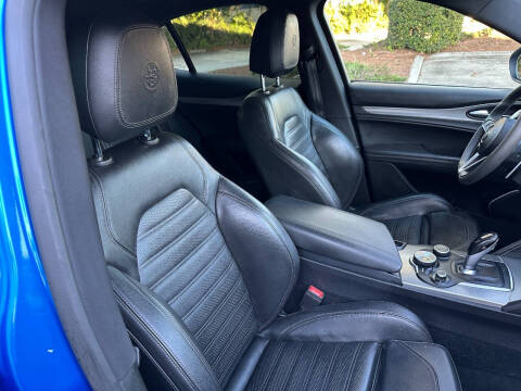 2018 Alfa Romeo Stelvio Ti Sport