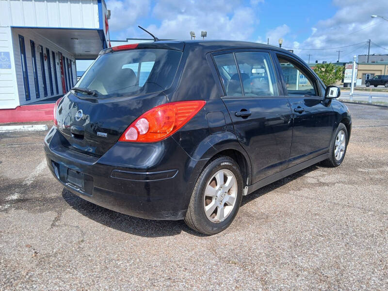 2012 Nissan Versa 1.8 SL
