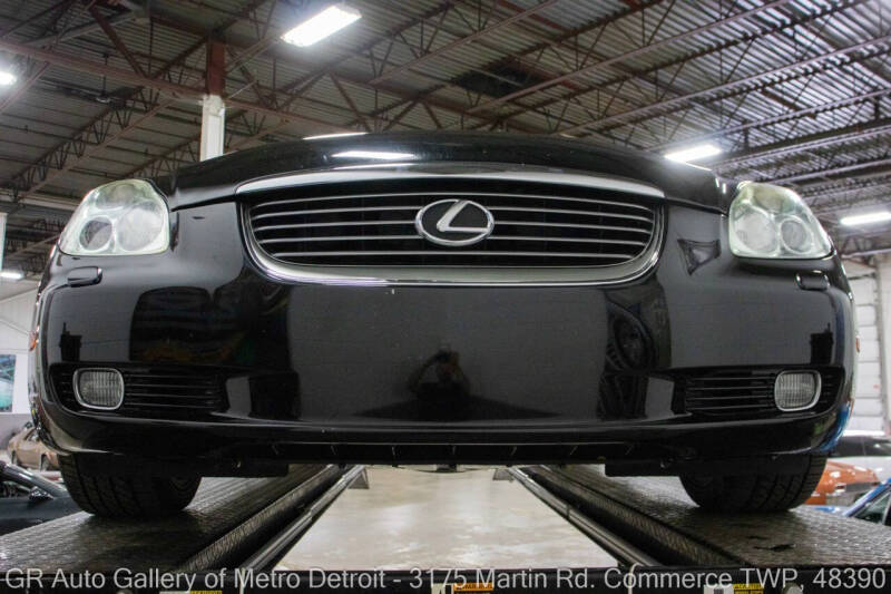 2004 Lexus SC 430