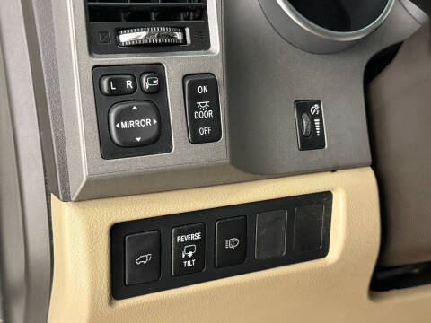 2011 Toyota Sequoia Platinum