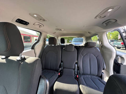 2017 Chrysler Pacifica LX