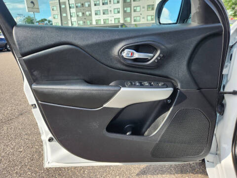 2017 Jeep Cherokee Overland