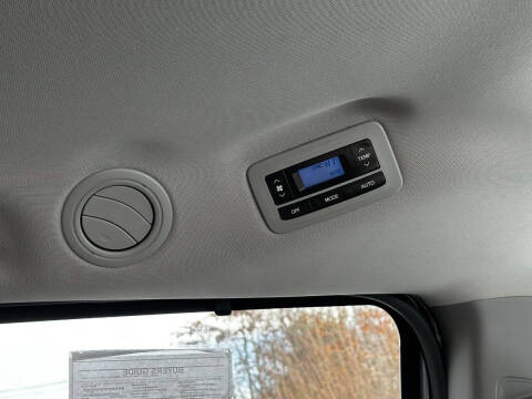 2015 Toyota Sienna LE 7-Passenger