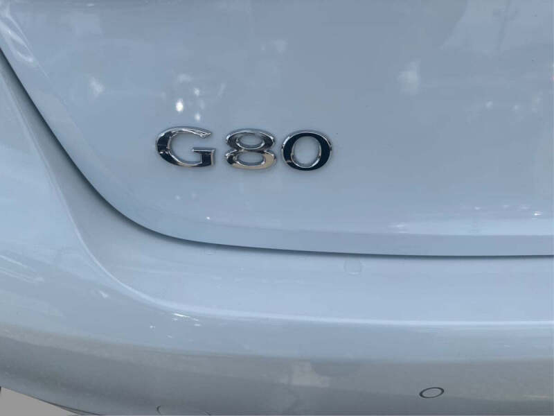 2017 Genesis G80