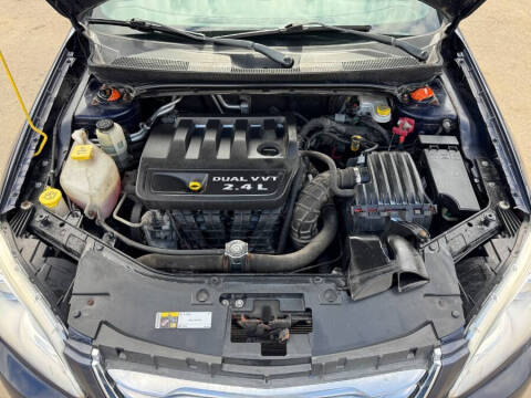 2014 Chrysler 200 LX
