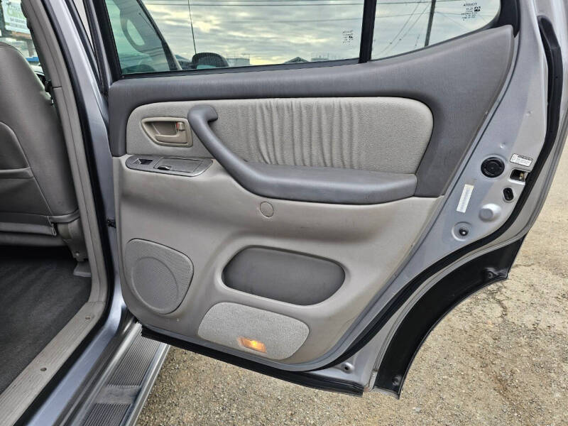 2001 Toyota Sequoia Limited