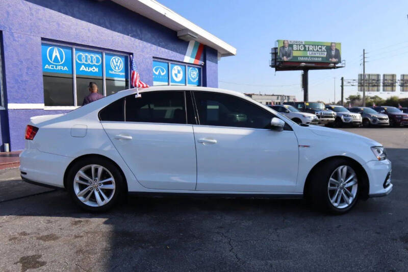 2017 Volkswagen Jetta 2.0T GLI