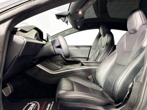 2022 Tesla Model S Plaid