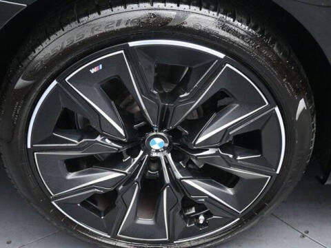 2023 BMW 7 Series 740i