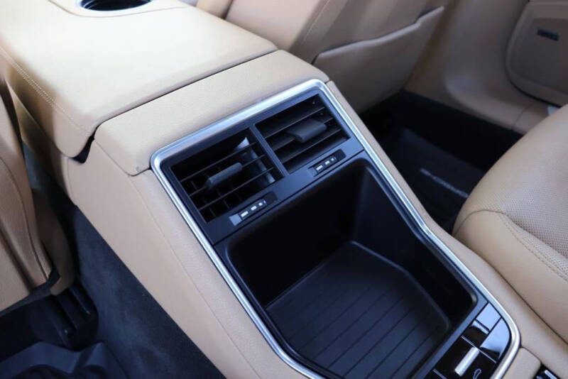 2018 Porsche Panamera 4 E-Hybrid