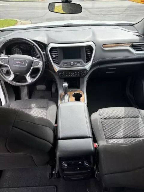 2018 GMC Acadia SLE-1