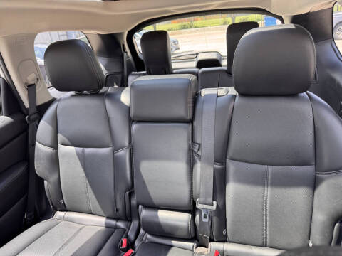 2017 Nissan Pathfinder Platinum