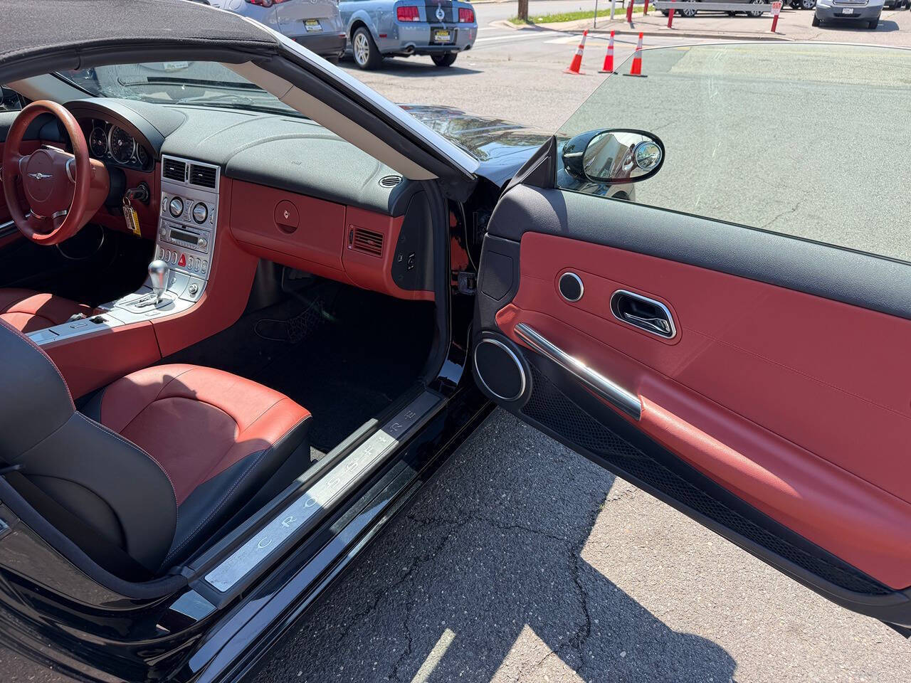 2007 Chrysler Crossfire 12